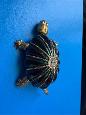 Gold-Tone Articulated Turtle Brooch with Dark Green Enamel and Clear Crystal